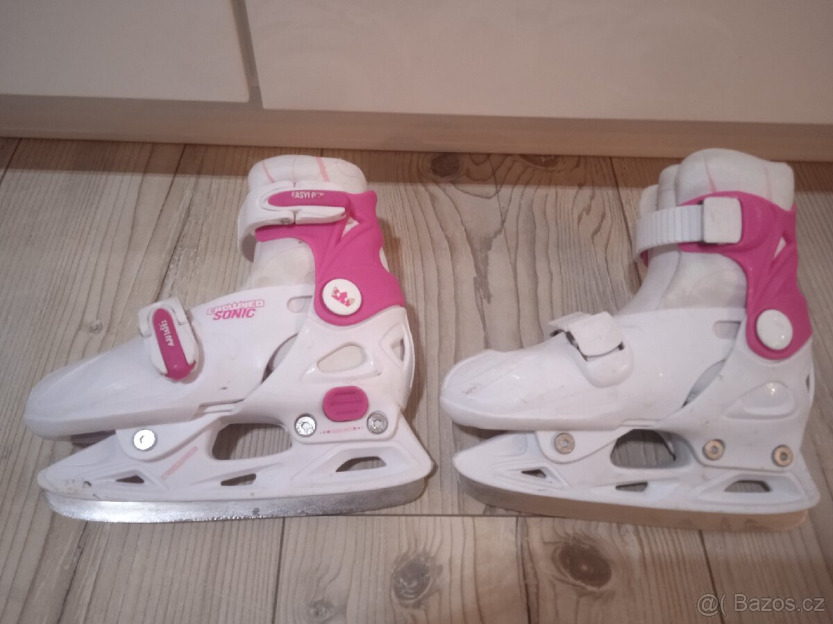 Dívčí brusle 29-32