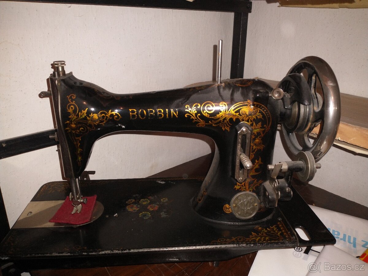 šicí stroj Bobbin