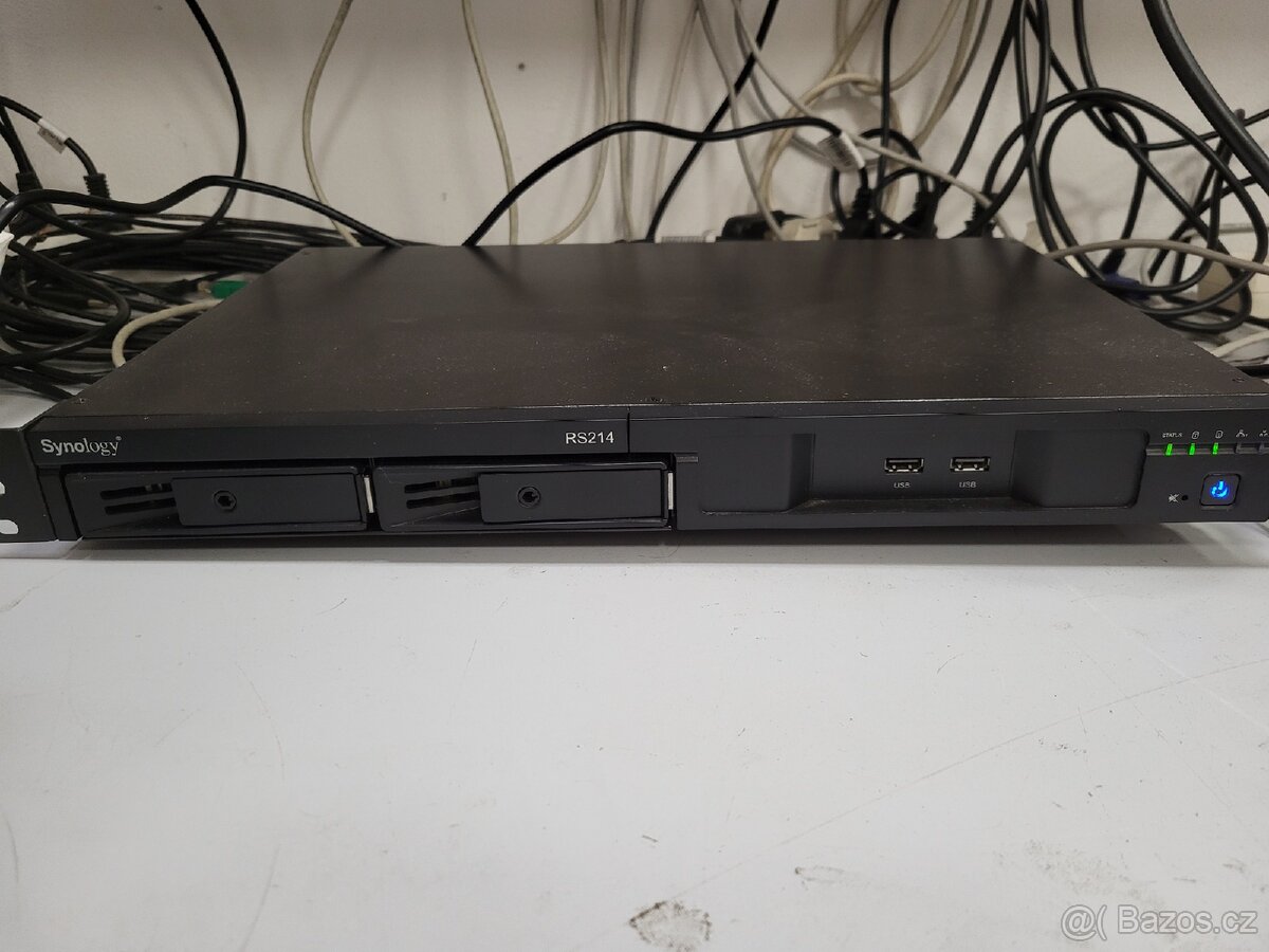 Synology NAS RS214 + 2x4TB HDD