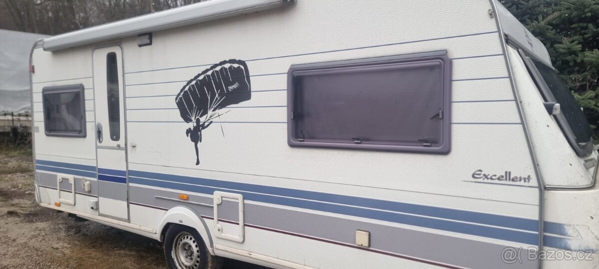 Karavan HOBBY EXCLUSIVE  Nezávislý na elektřině+pojezdy