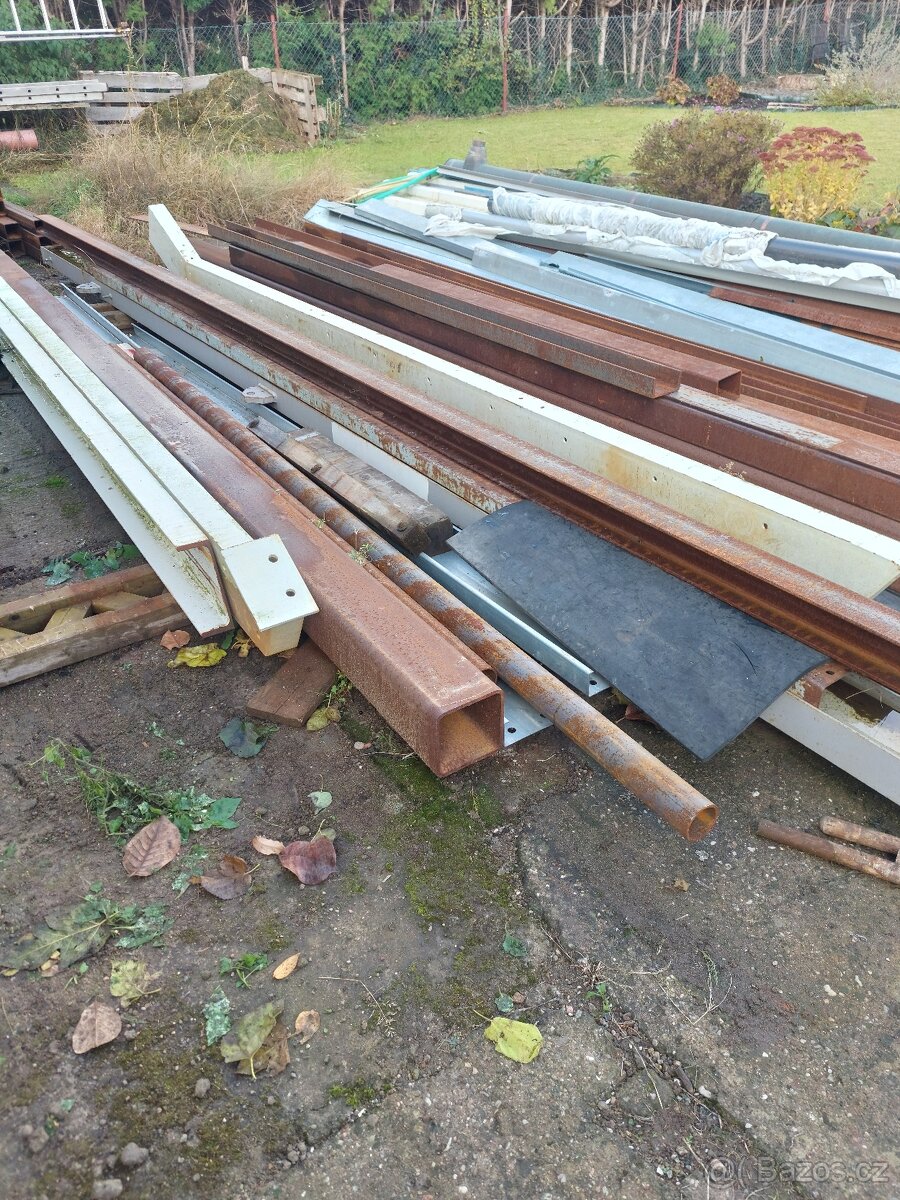 Železo, traverzy, hutní materiál levně