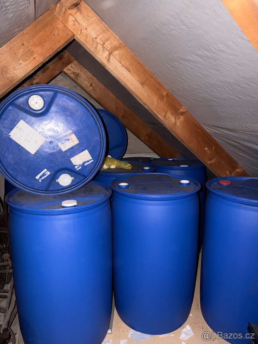 200l sud plastový na vodu