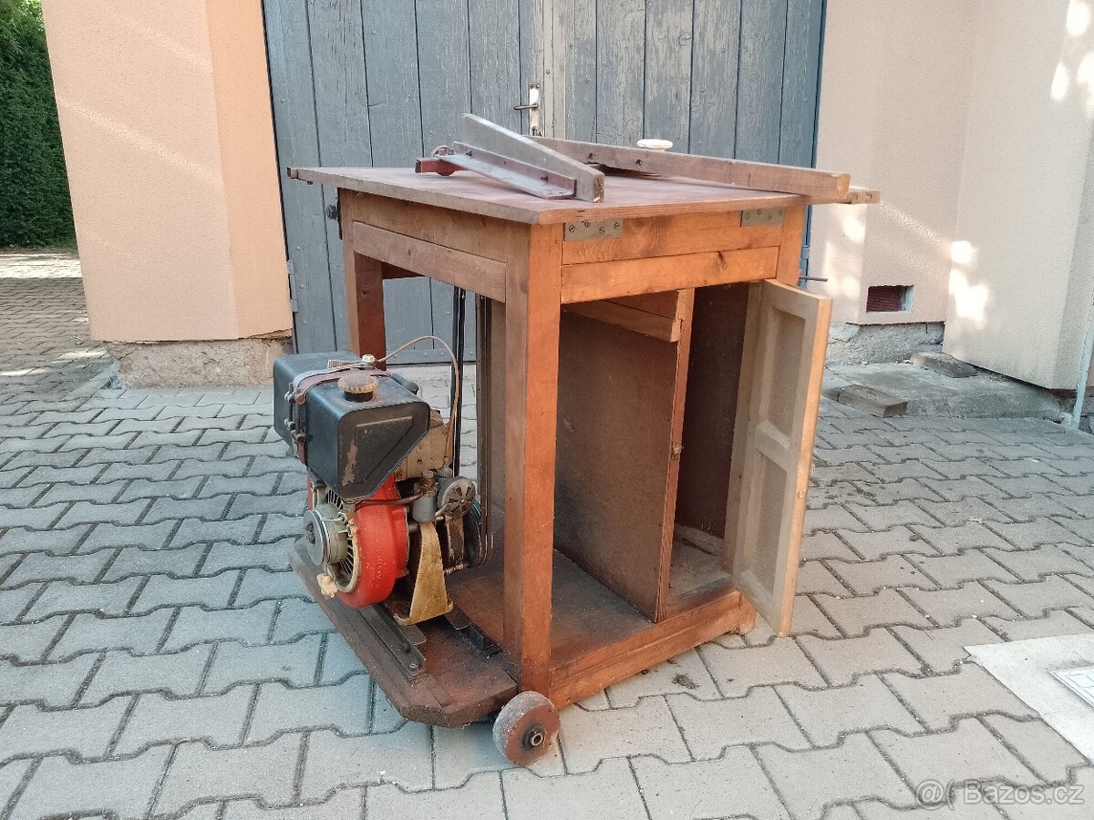 Cirkulárka - benzínový motor