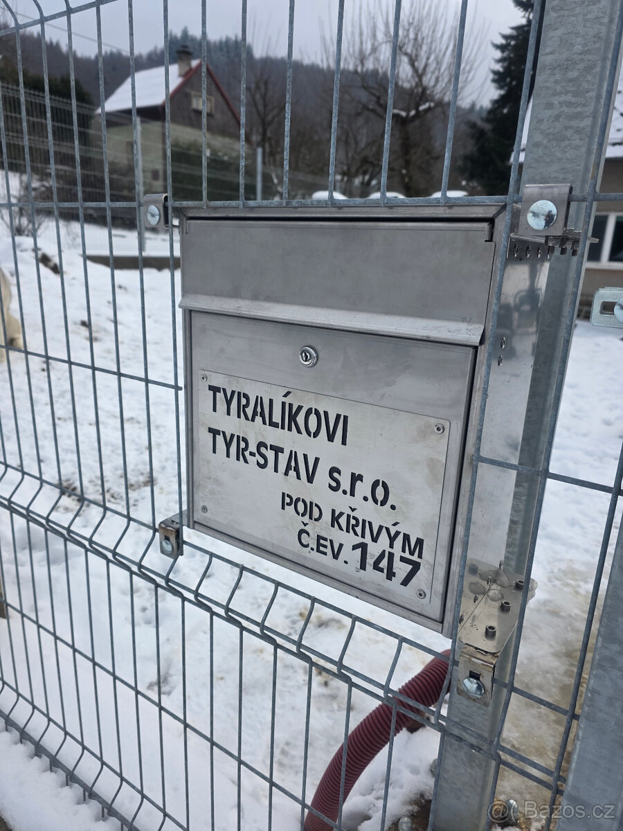 Poštovní schránka