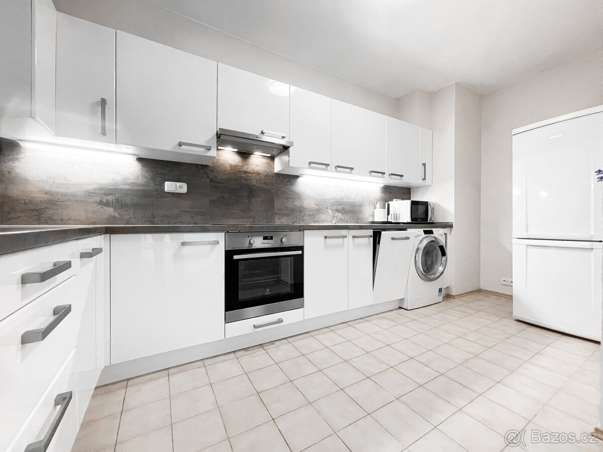Pronájem velkého bytu 3+kk, 128 m2, Praha 9 - Libeň, Bublíko