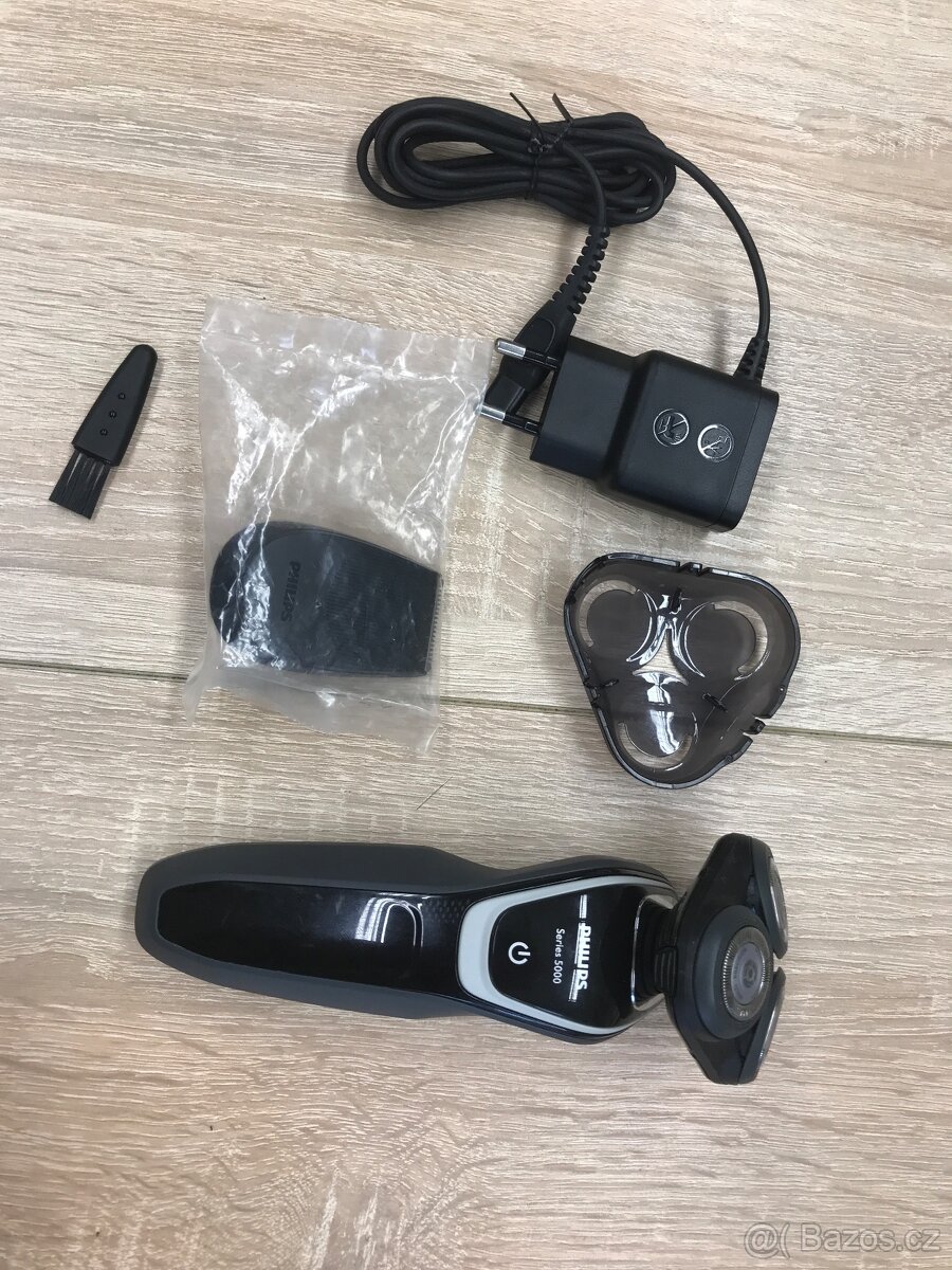 Holící strojek Philips Series 5000