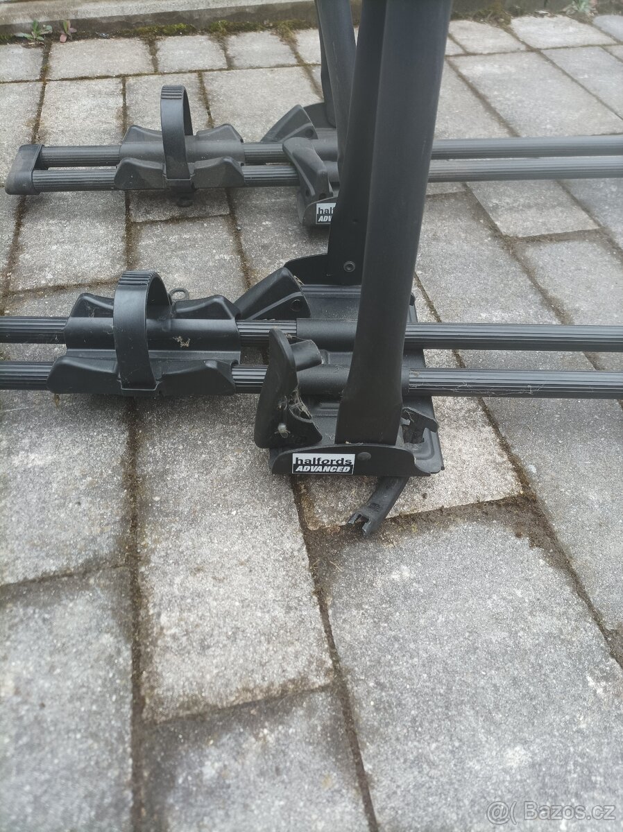 střešní nosiče