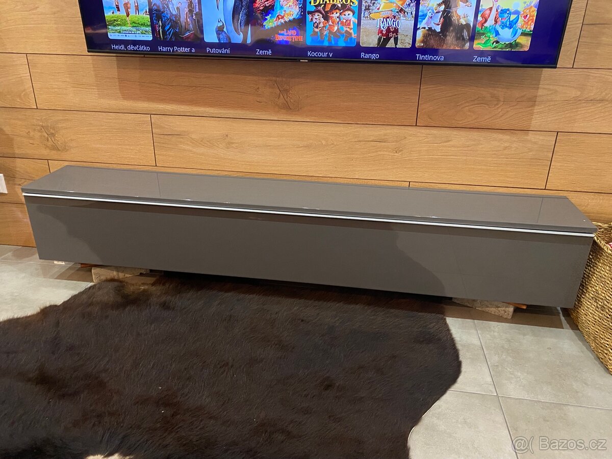 TV komoda 180x25 cm