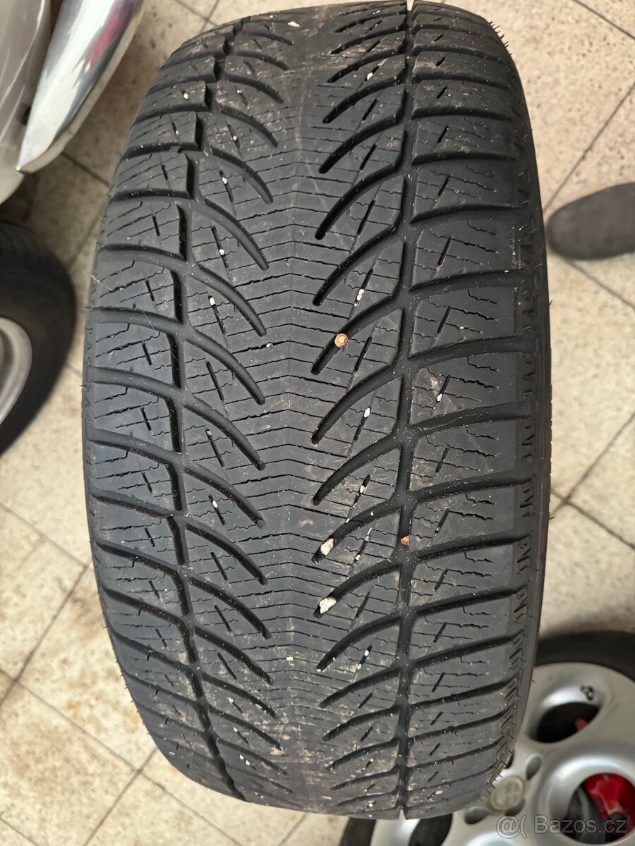 Zimní pneumatiky 255/55R19
