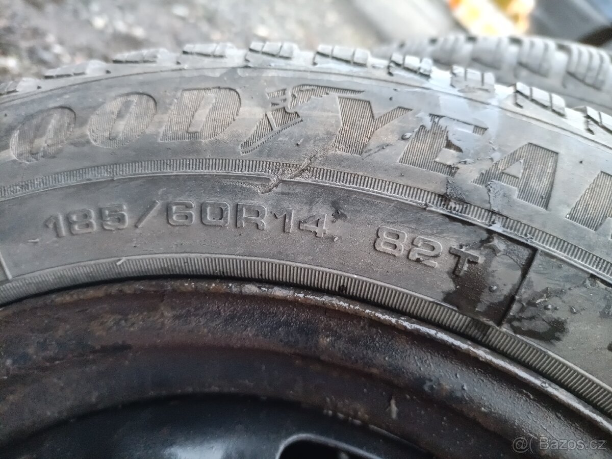 Škoda fabia sada M+S 185/60 R14