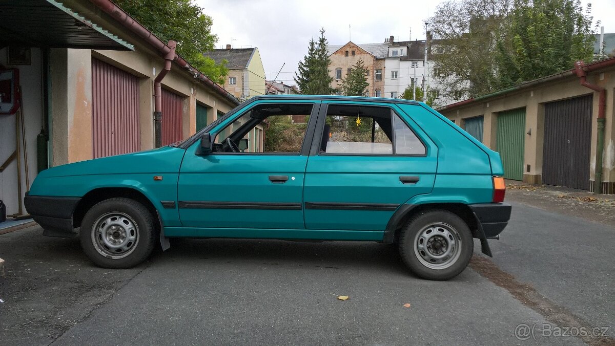ŠKODA 135 GLX FAVORIT
