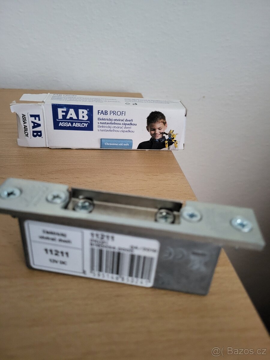 elektrický otvírač dveří