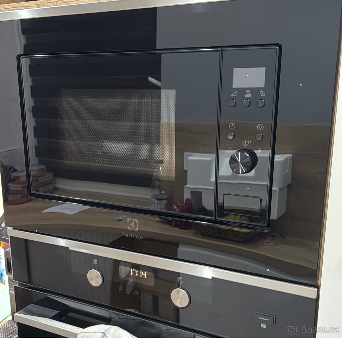 Electrolux - vestavná mikrovlnná trouba