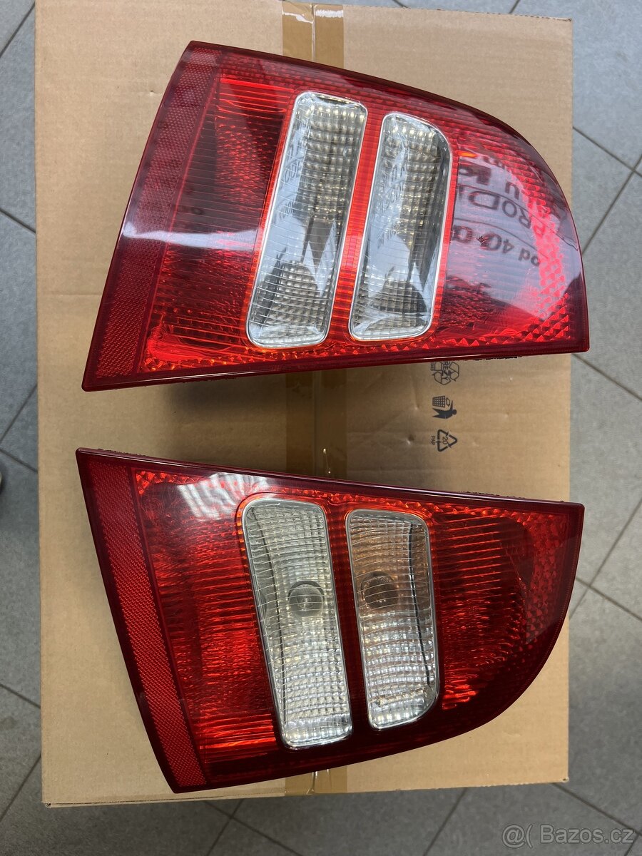 Škoda Octavia 1 pravé a levé 1U6945095, 1U6945096