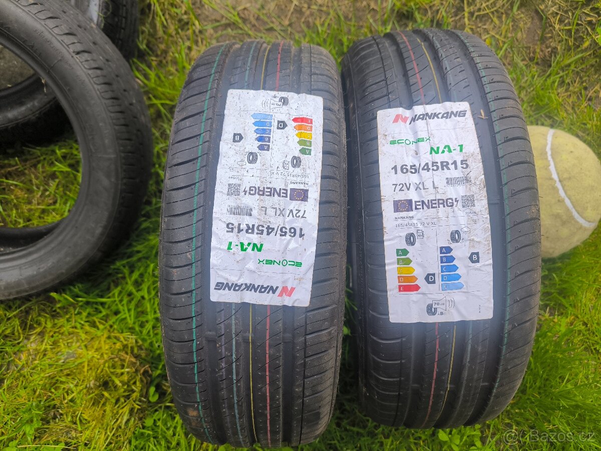 Pneu 165/45/15