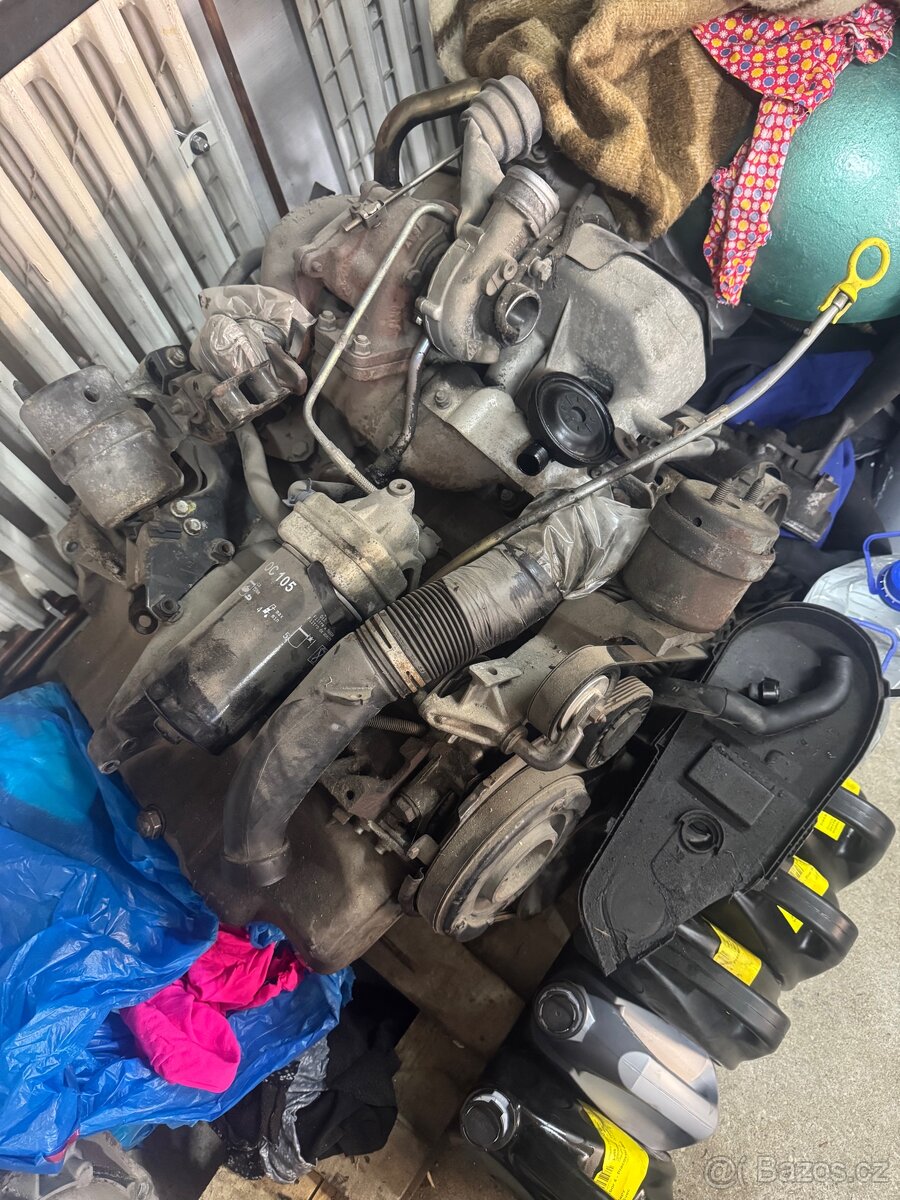 Motor +převodovka Transportér t4 2,5Tdi acv