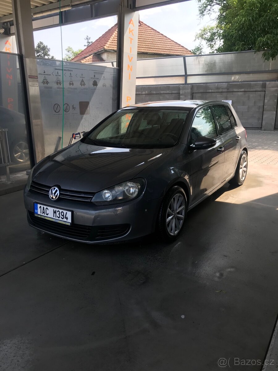 Volkswagen Golf VI