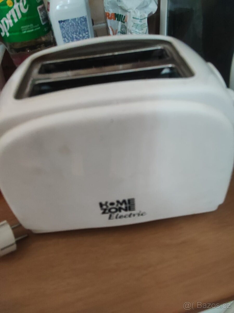 Topinkovač Home zone CT-820T