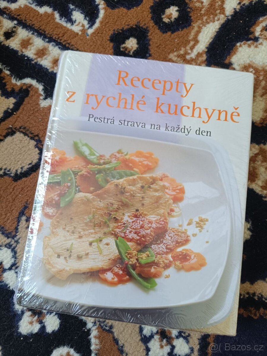 Recepty z rychlé kuchyně, rok 2011, 256 stran | Kuchařka