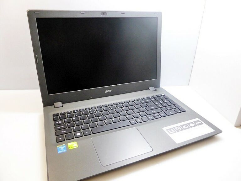 Acer E5-772G-Herní core i7-17,3 Full HD-4Tb ssd-NA DÍLY