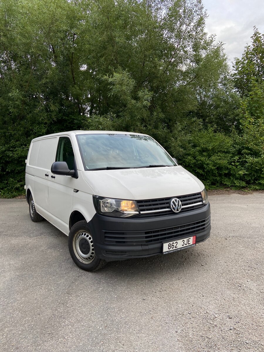 VW Transporter 2.0TDi 110 KW M6 10/2018 Ťažné