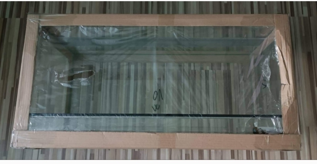 LTerarium 80x40x40 nové,sila skla 5 mm, vhodne pro agamy, že