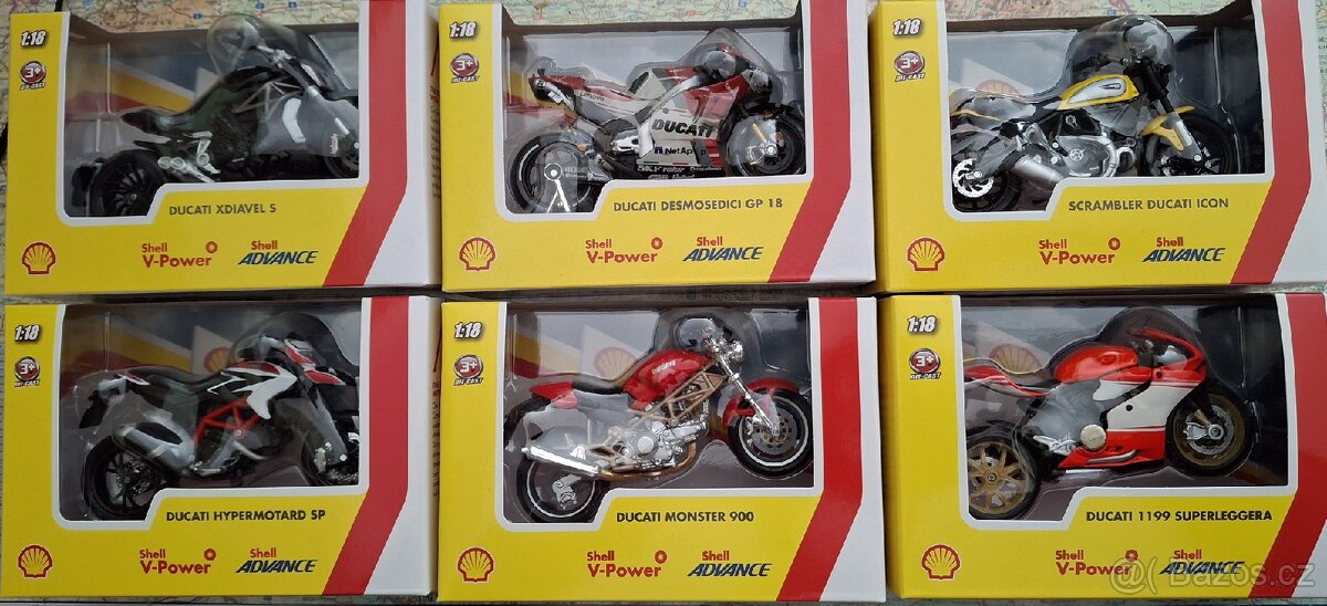 Burago modely 1:18 motorek Ducati