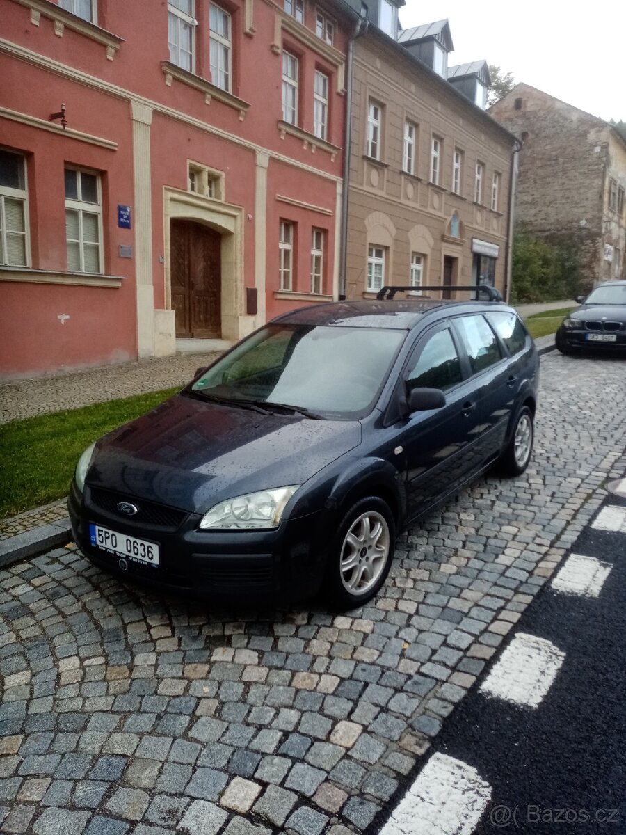 Ford focus kombi 1,6i 74kw