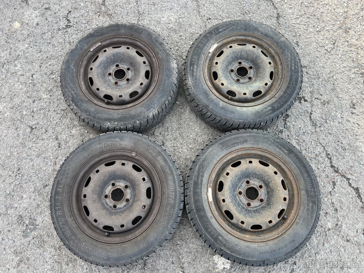 Sada ocelových disků + zimní pneu 165/70/14