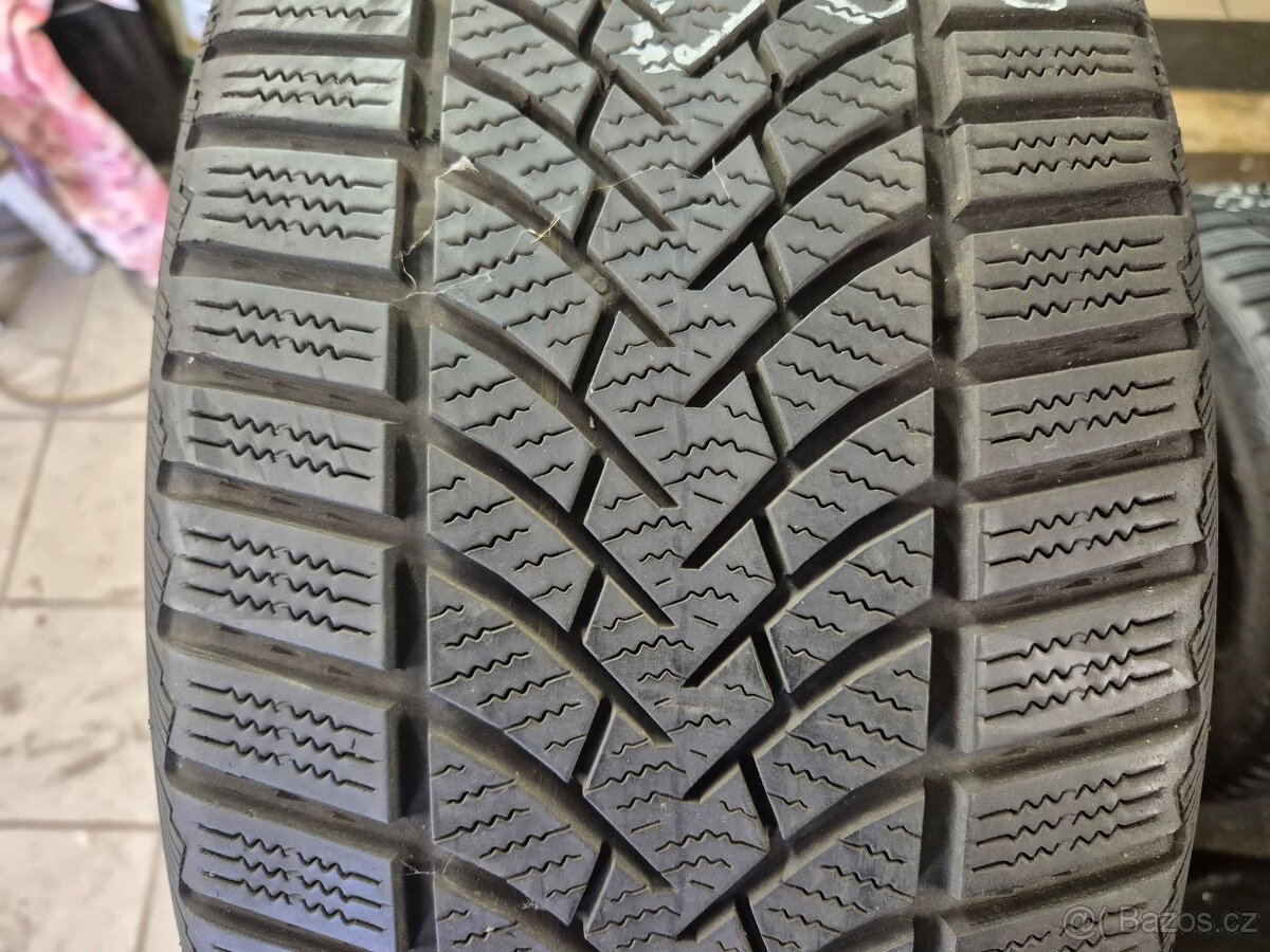 225/45 R17 SEMPERIT (6mm) č.16027/g