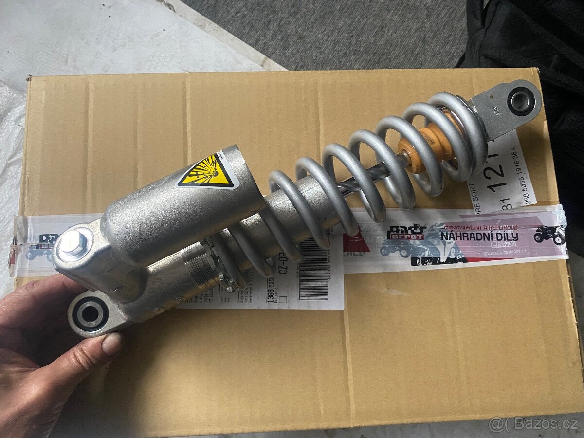 Yamaha Raptor 700 zadní tlumič