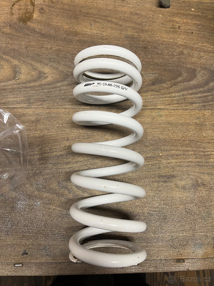 Ktm exc zadní pružina