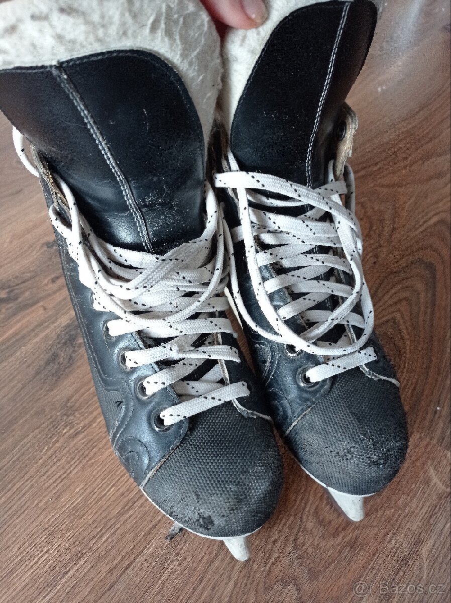 Pánské / chlapecké brusle, vel.38 zn.Botas