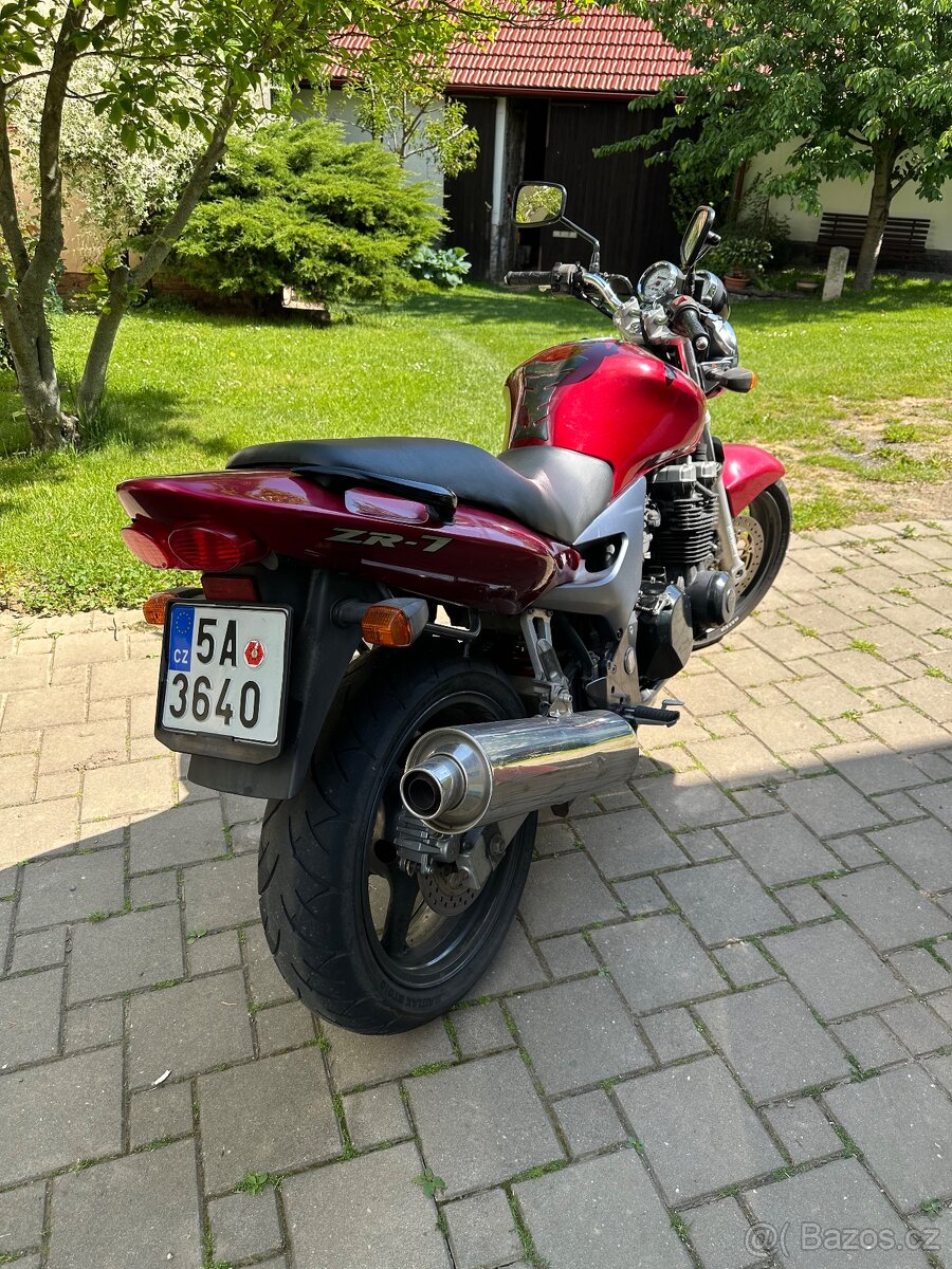 Kawasaki zr 7