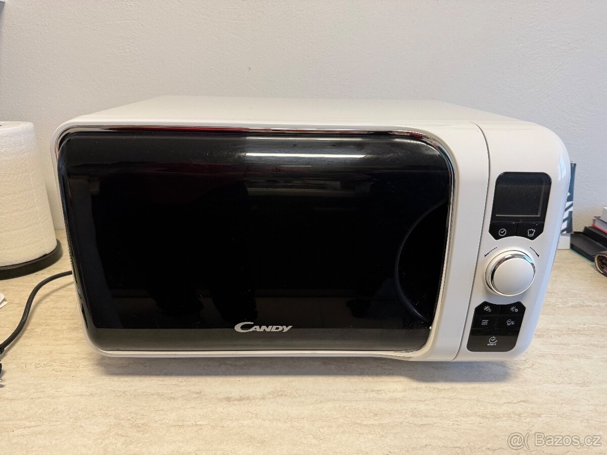 Mikrovlnná trouba Candy
