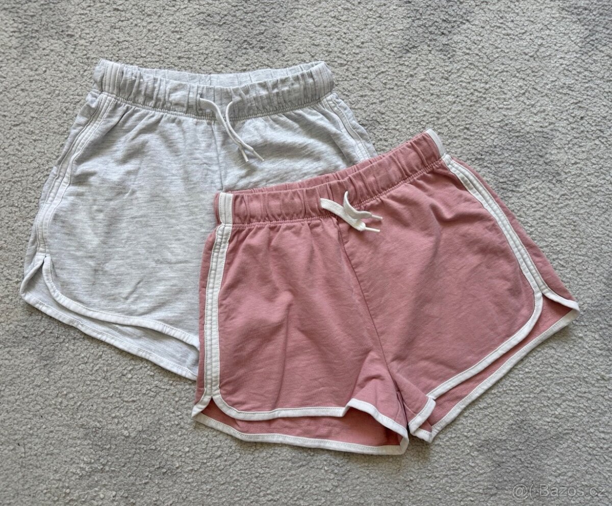 Kraťasy HM, vel. 134/140