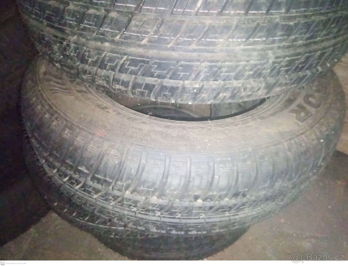 Zimní a letní pneu 165 70 R13