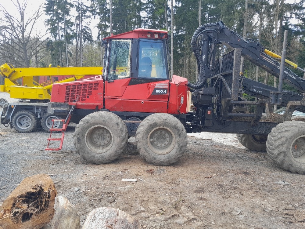 prodám vyvážečku KOMATSU 860.4