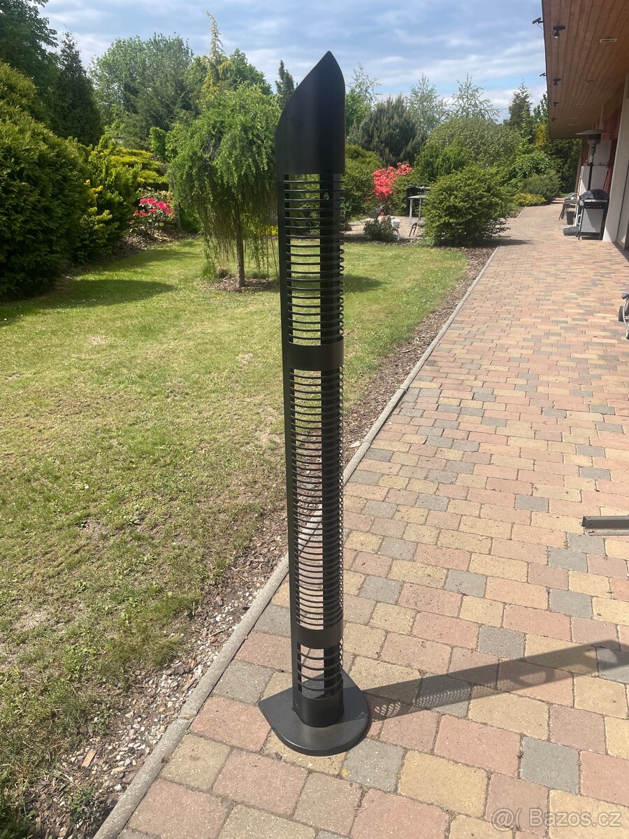 Stojan na CD