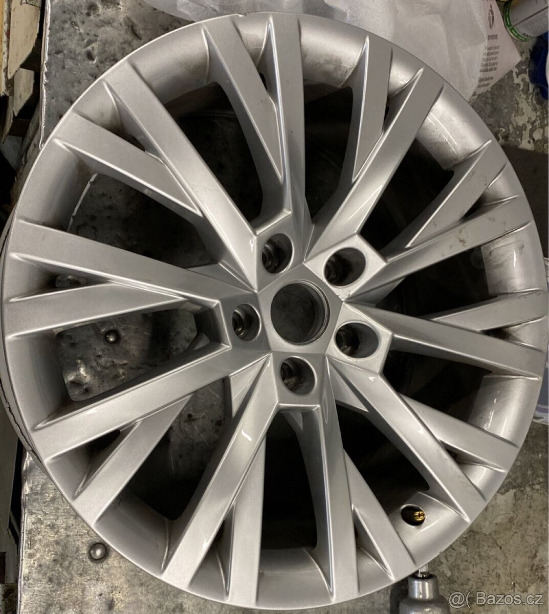 Alu disk Škoda Antares 5x112, 8jx18, et44