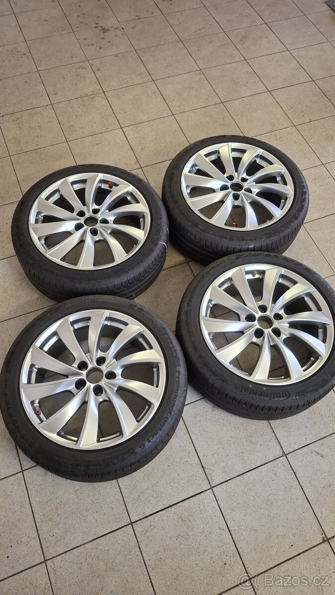 Alu 18 a pneumatiky Avensis