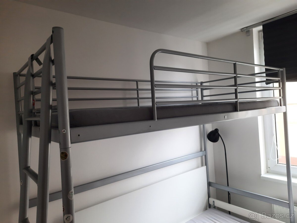 IKEA Patrová kovová postel s prostorem