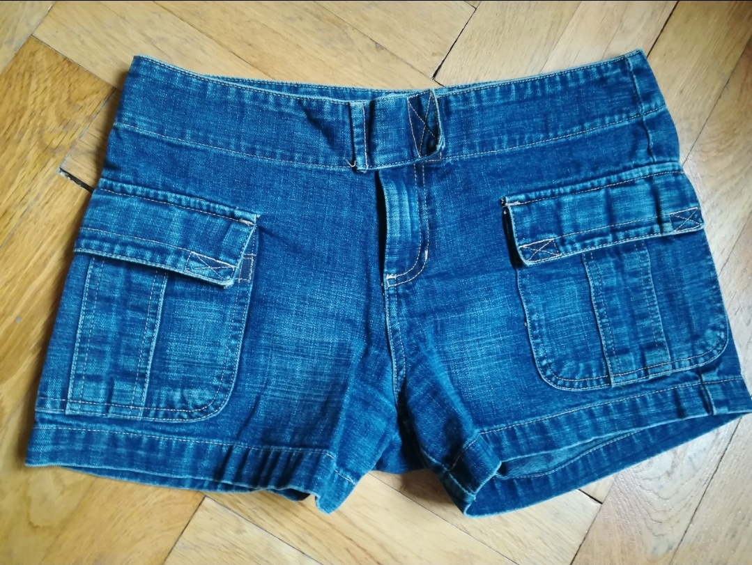 Šortky, shorts, letní kraťasy vel. M