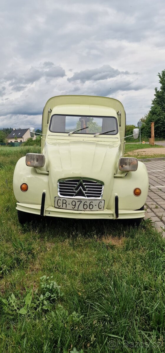 Citroen 2CV Furgonette, 4 místné