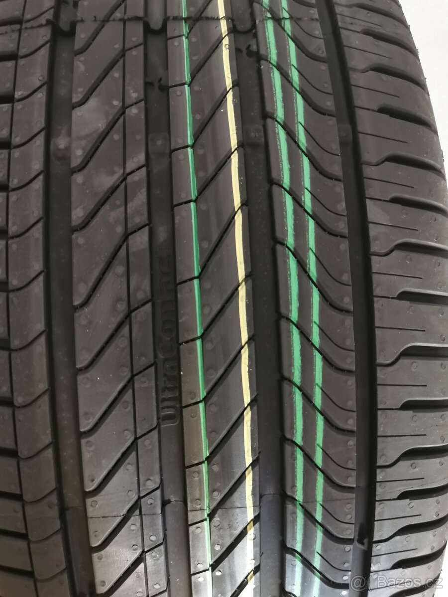 235/55/18 Continental