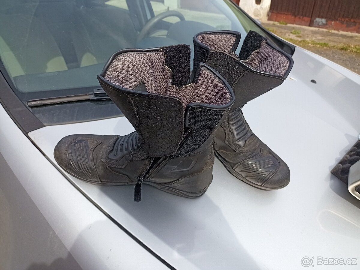 Boty na moto rebelhorn scout