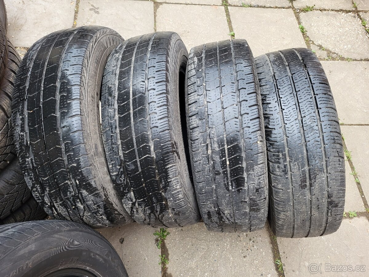 195/70 R15 C Barum