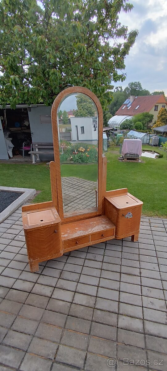 Retro zrcadlo