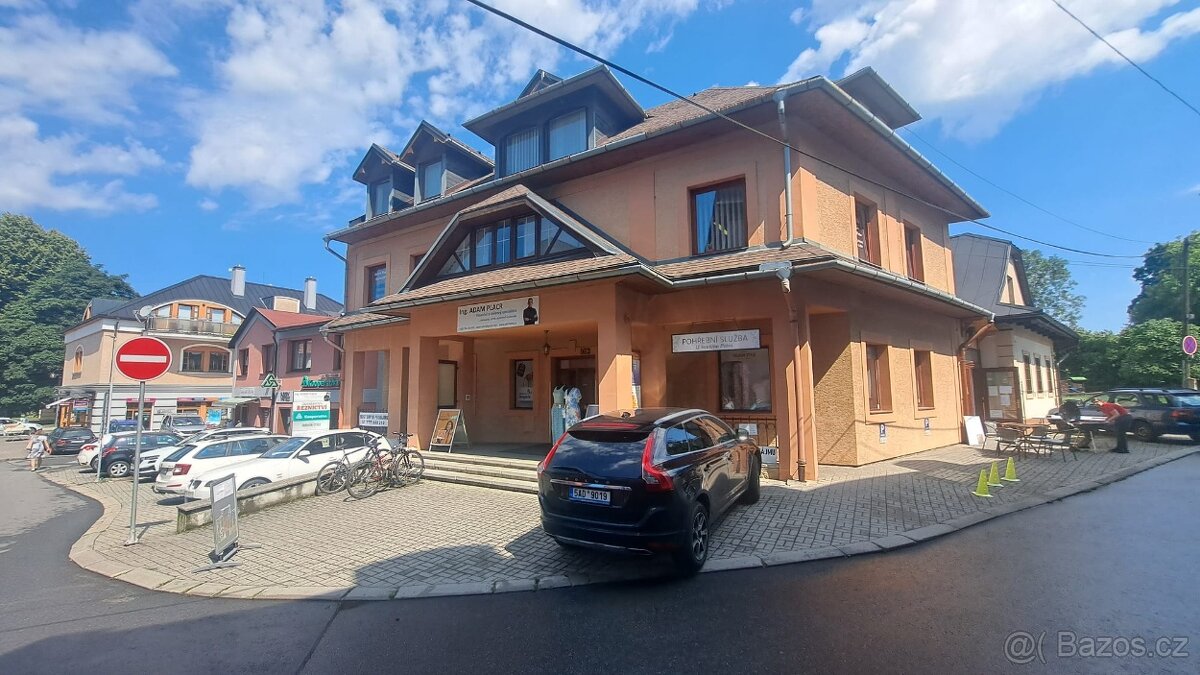 Pronájem obchodních prostor v centru Rožnova pod Radhoštěm