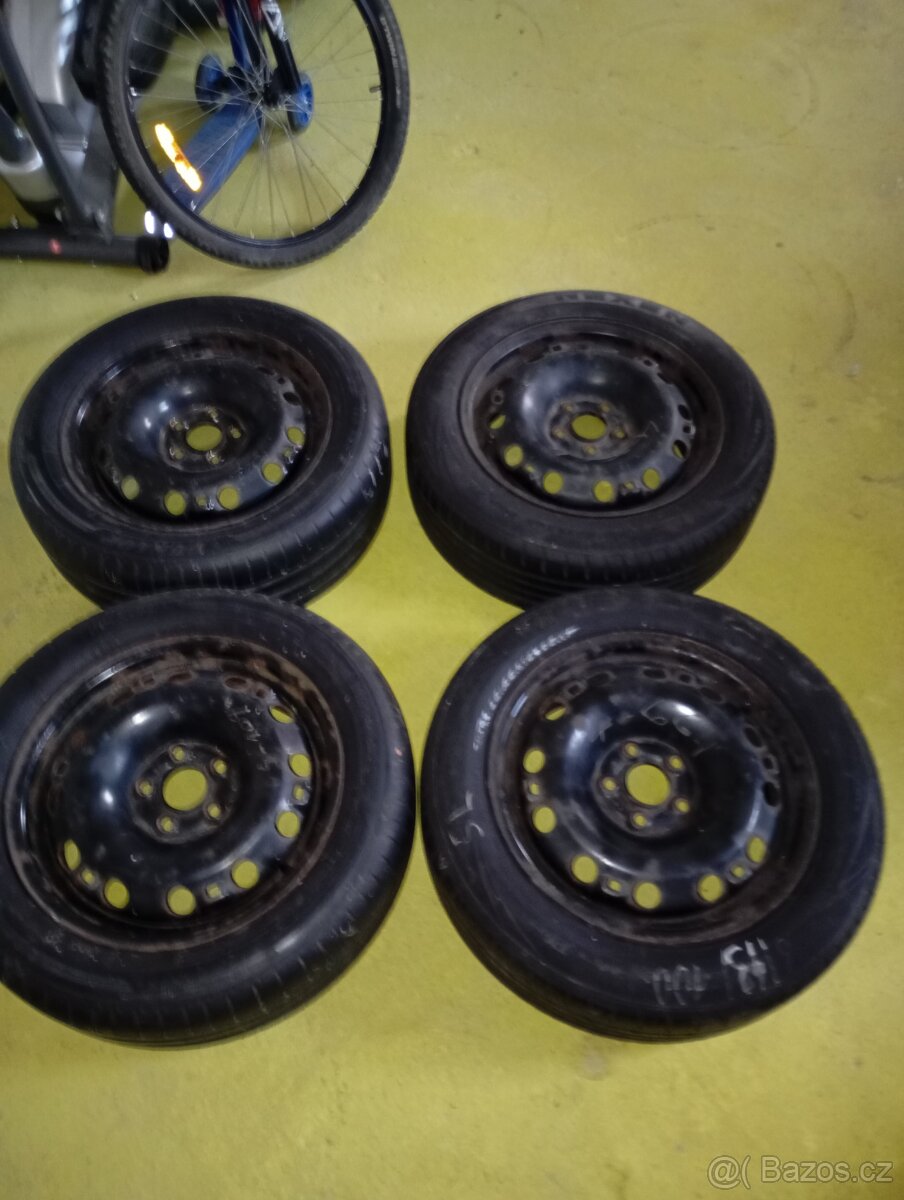 Prodám ocelové disky 6J15H2 s pneu 195/55 R15